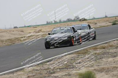 media/Jun-01-2025-CalClub SCCA (Sun) [[eae223c5dd]]/Group 5/Race (Front Straight)/